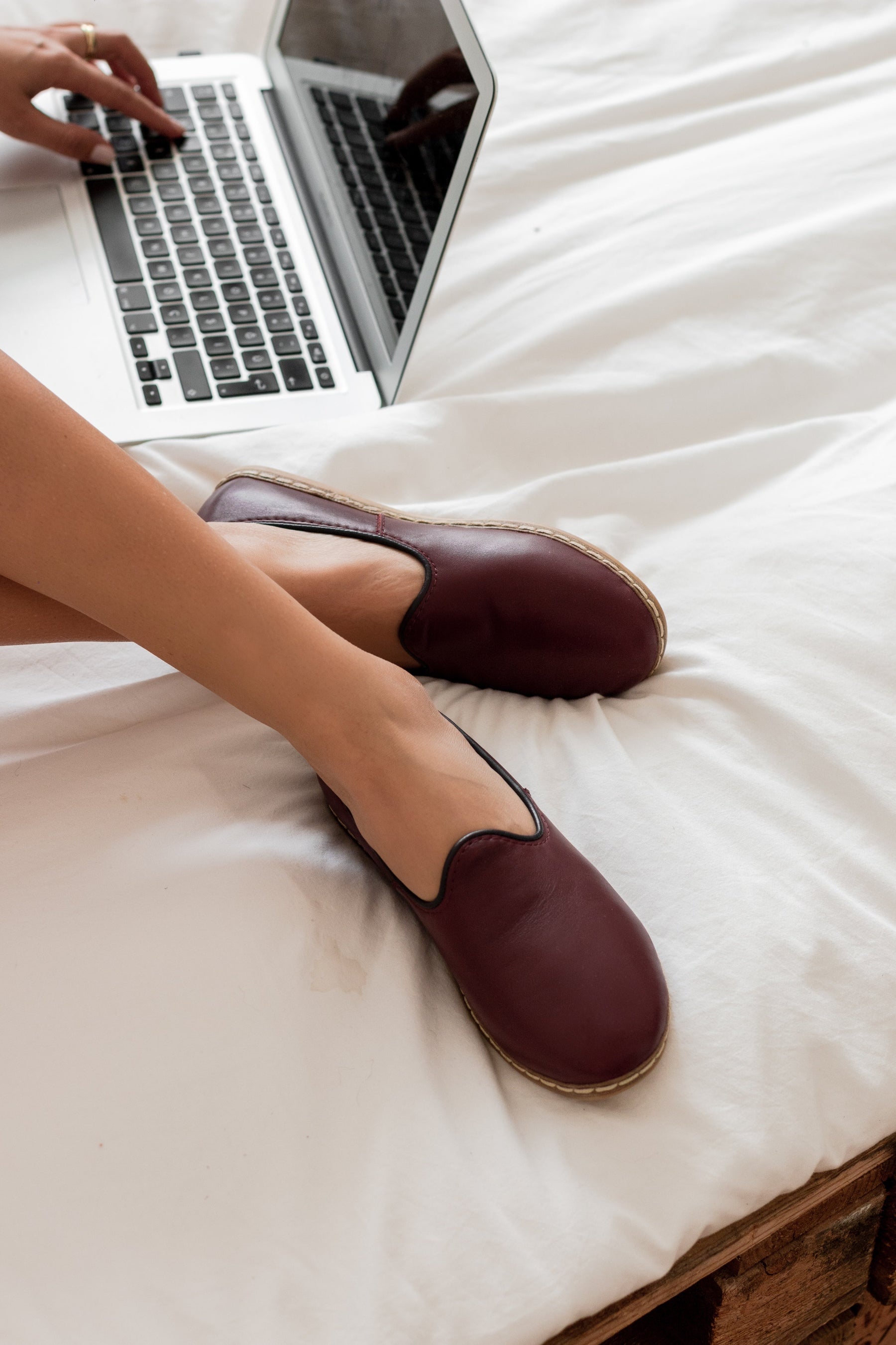 Bordeaux - Women's - Charix Shoes